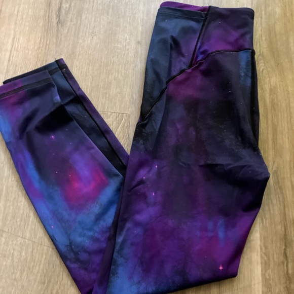 Victoria Secret galaxy yoga workout set 36B and size 6 - Picture 4 of 5